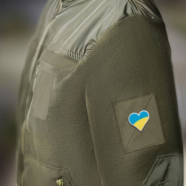 Шеврон 2 шт нашивка на липучке флаг Украины в форме сердца, вишитий патч 6х6,5 см 800029599 фото