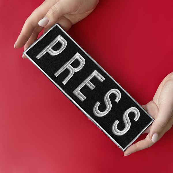 Шеврон нашивка на липучке для журналистов PRESS ПРЕССА, вышитый патч 8х25 см 800029419 фото