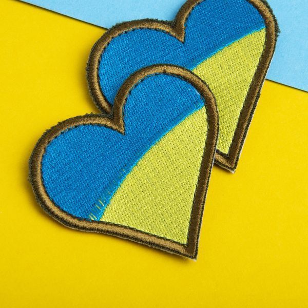 Шеврон 2 шт нашивка на липучке Флаг Украины Сердце, вышитый патч 6х6,5 см 800029424 фото
