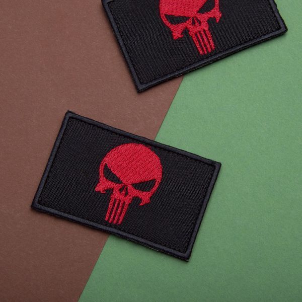 Набор шевронов 2шт с липучкой PUNISHER Череп красный, вышитый патч 5х8 см 800029806 фото
