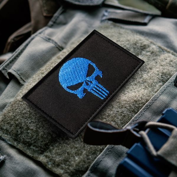 Набір шевронів 2 шт. з липучкою PUNISHER Череп Каратель синій, вишитий патч 5х8 см 800029918 фото